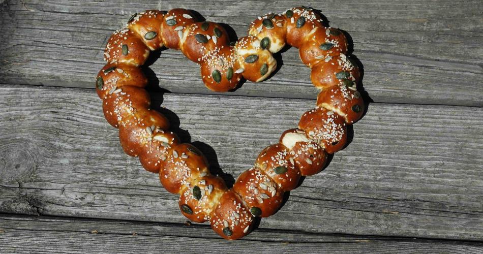 Ein Brot in Herzform